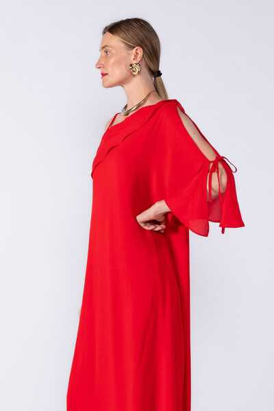Foto Vestido longo com forro e manga babado