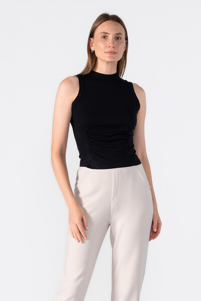 Foto Regata raglan com detalhe acinturado