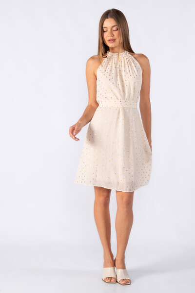 Foto Vestido curto com detalhe metalizado
