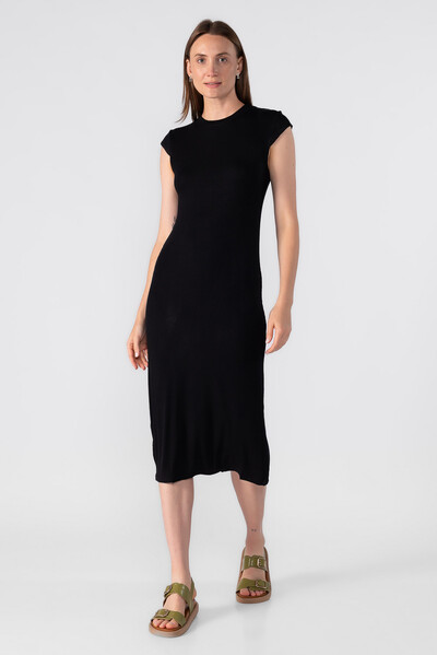 Foto Vestido midi canelado basico