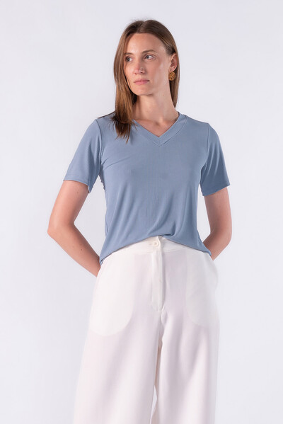 Foto Blusa malha canelada basica