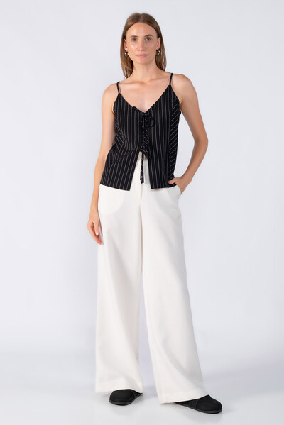 Foto Blusa risca de giz com amarração