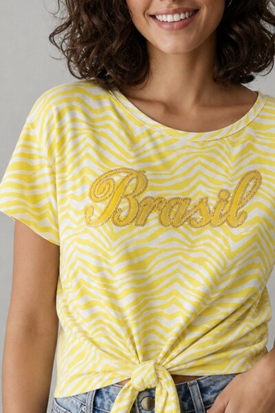 FotoBlusa estampada com amarração