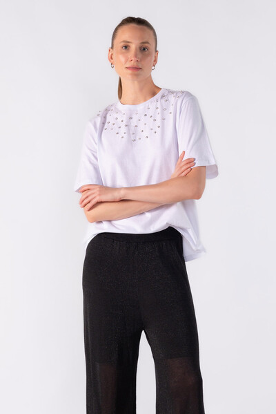 Foto Blusa em algodao com aplicacoes em strass