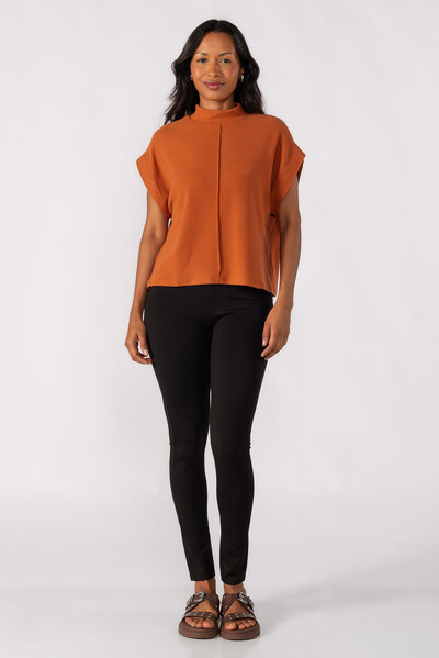 Foto Blusa gola alta canelada