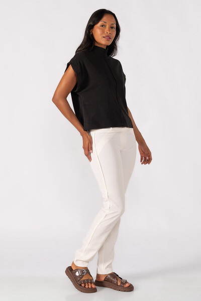 Foto Blusa gola alta canelada