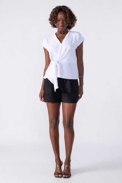 FotoBlusa com transpasse e decote em V