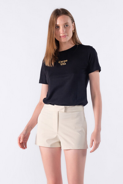 Foto Micro shorts em alfaiataria