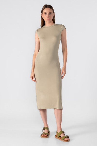 Foto Vestido midi canelado basico