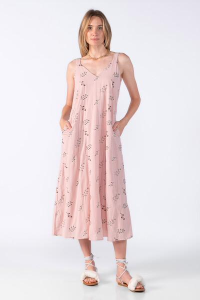 Foto Vestido midi bordado decote V