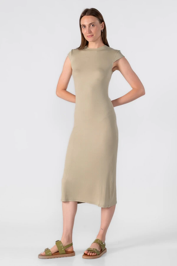 Vestido midi canelado basico