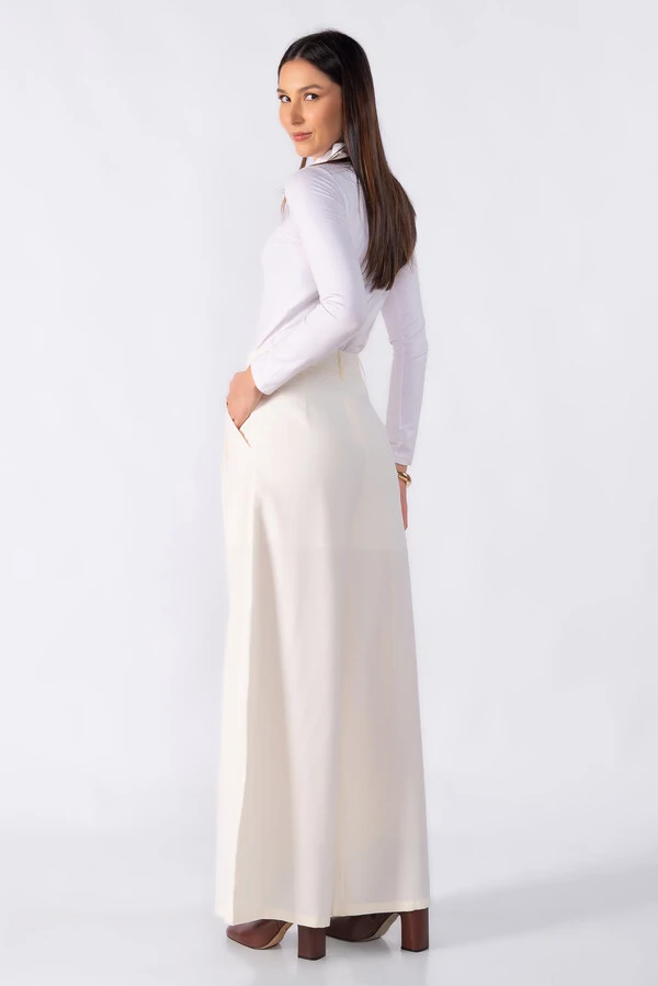 Pantalona com pregas frontal cintura alta