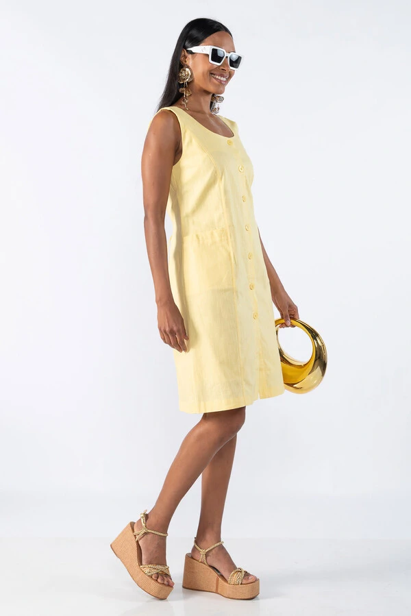 VESTIDO COM BOTOES E BOLSOS