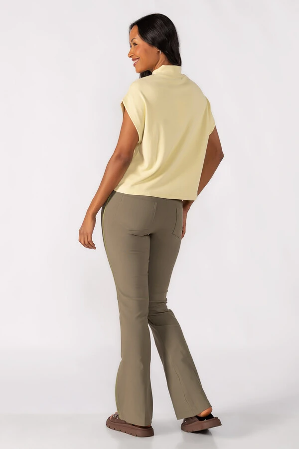 Blusa gola alta canelada