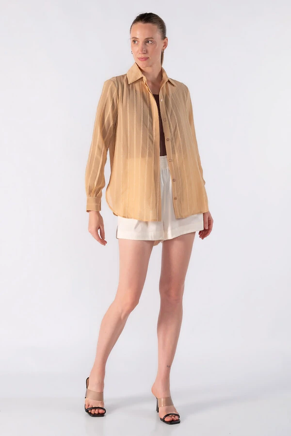 Camisa em chiffon com detalhes em lurex