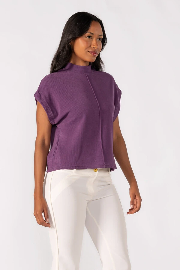 Blusa gola alta canelada