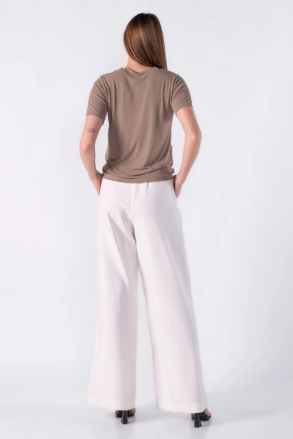 Blusa malha canelada basica