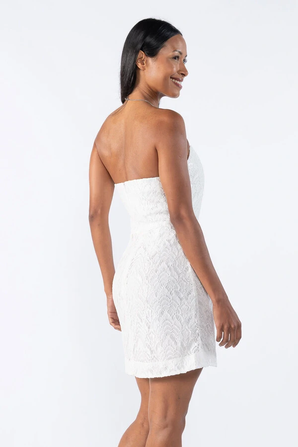 Vestido Curto de Renda Tomara que Caia