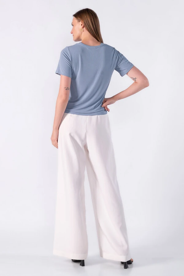 Blusa malha canelada basica