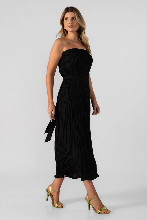 Vestido midi plissado tomara que caia