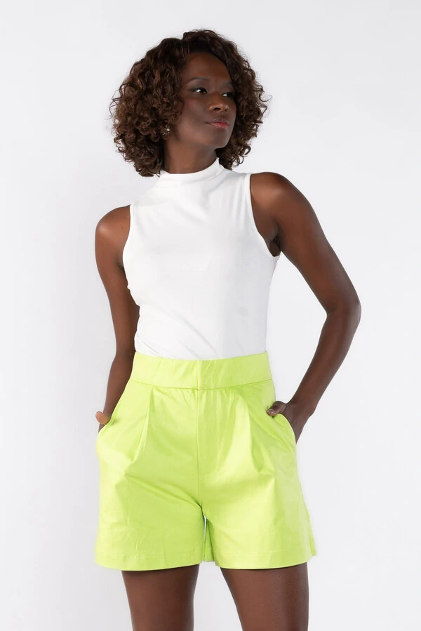Short em suede com pence