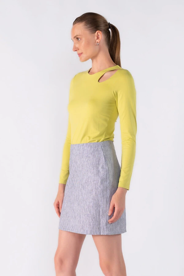 Blusa manga longa com recorte