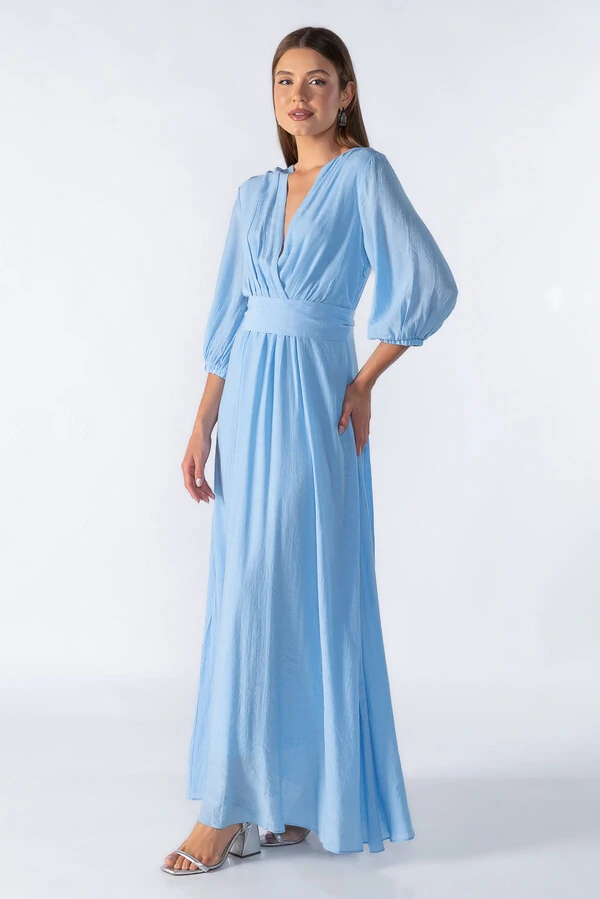 Vestido longo com decote em v