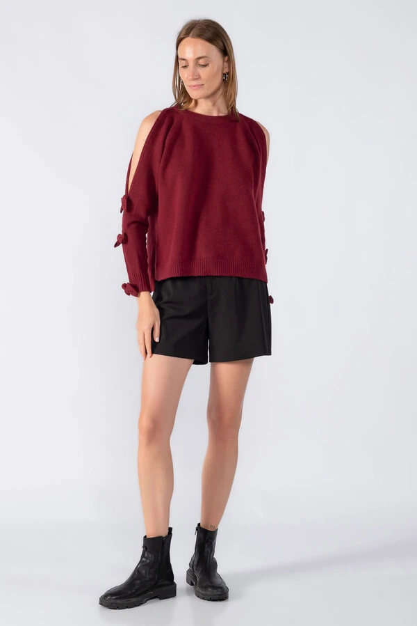 Blusa tricot detalhe em laco na manga