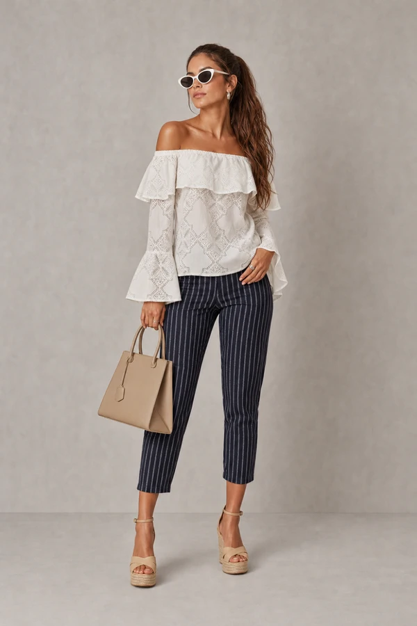 Blusa renda ombro a ombro