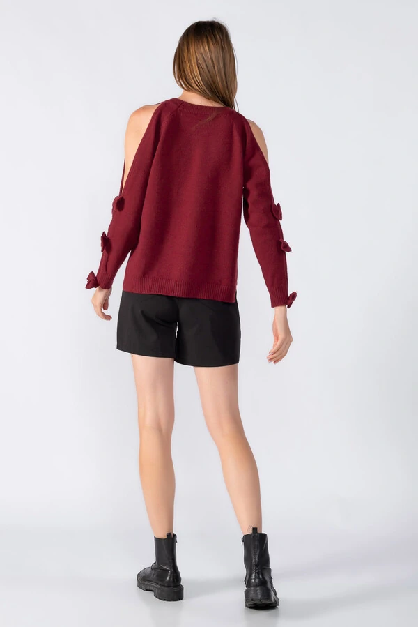 Blusa tricot detalhe em laco na manga