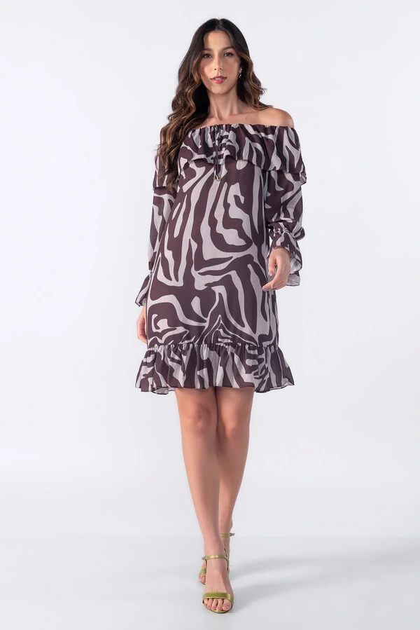 Vestido curto ombro a ombro