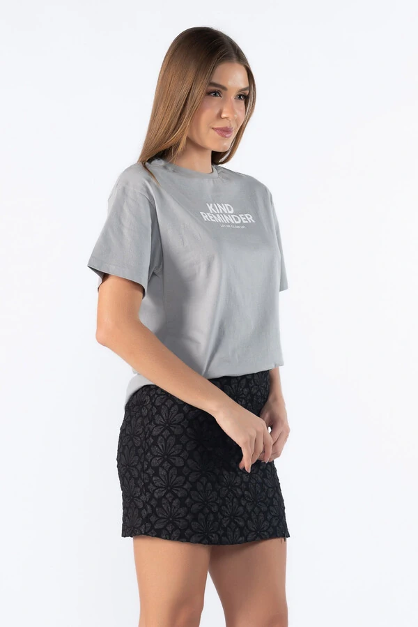 Blusa tshirts estampa glow up