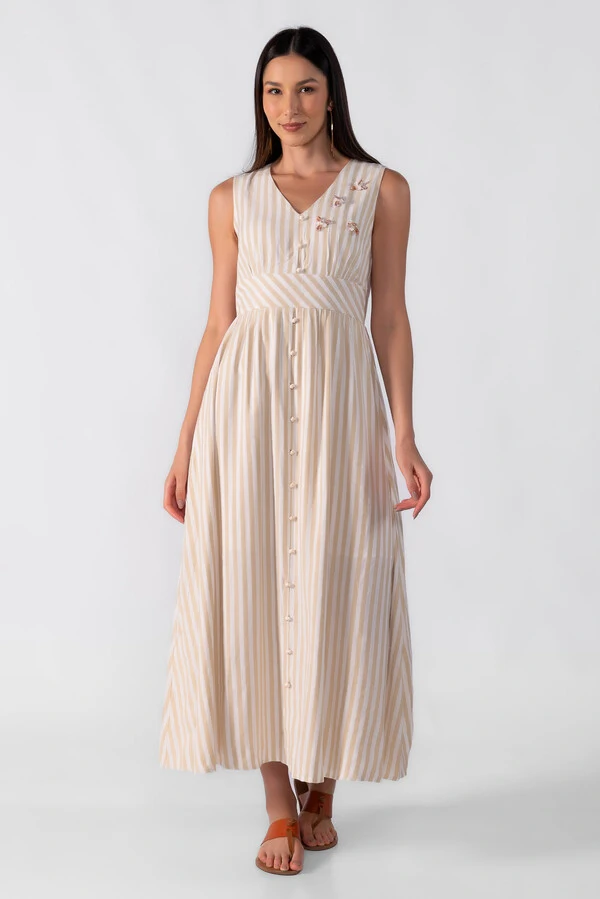 Vestido longo aplicação bordadas