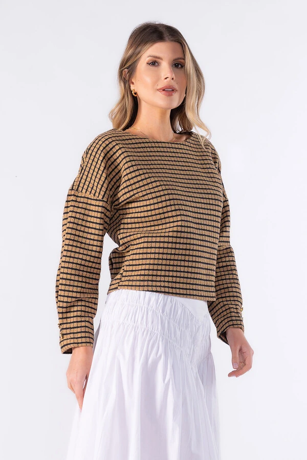 Blusa manga longa com detalhe no punho