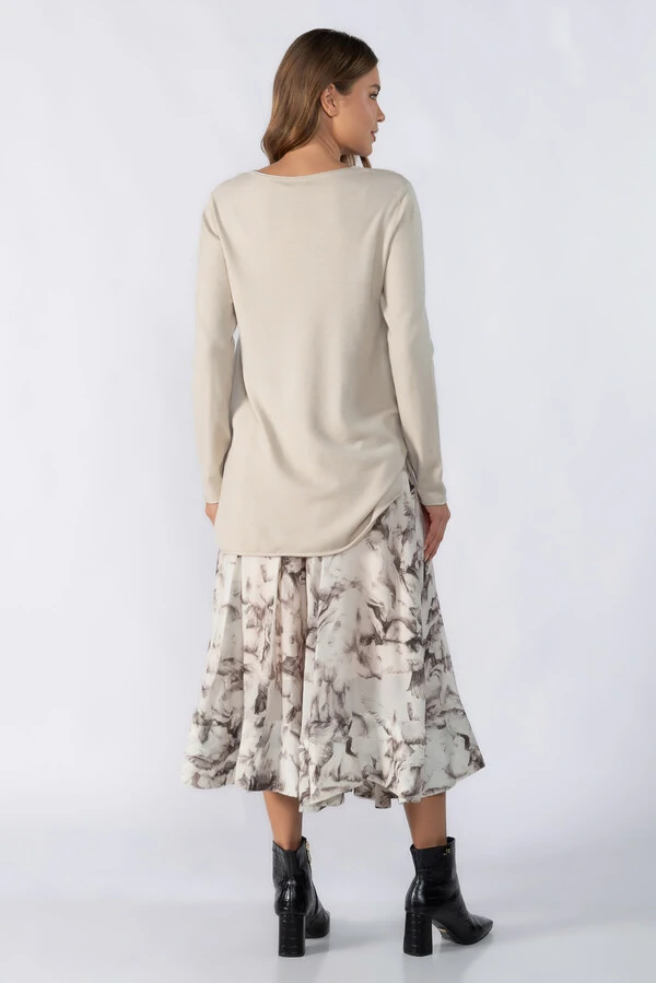 Blusa sueter basico amplo com bolsos