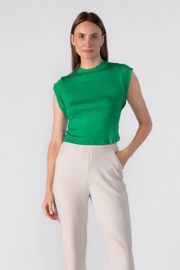 Blusa malha basica manga cavada