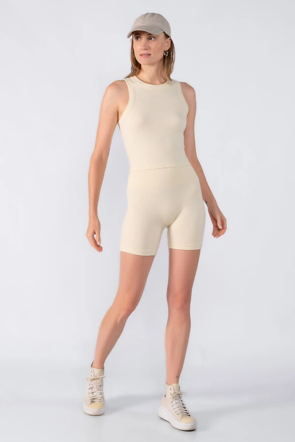 Conjunto cropped e short