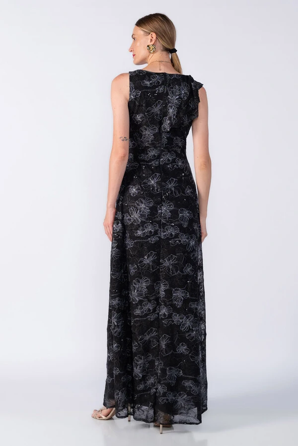 Vestido longo renda detalhe em paetê