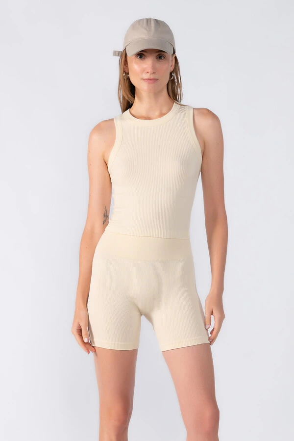 Conjunto cropped e short