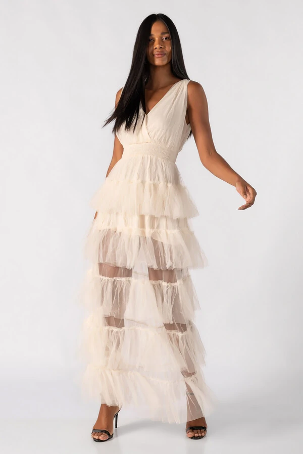 Vestido longo camadas tule