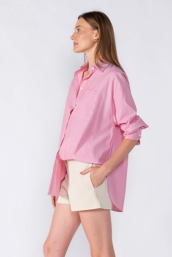 Camisa over listras finas