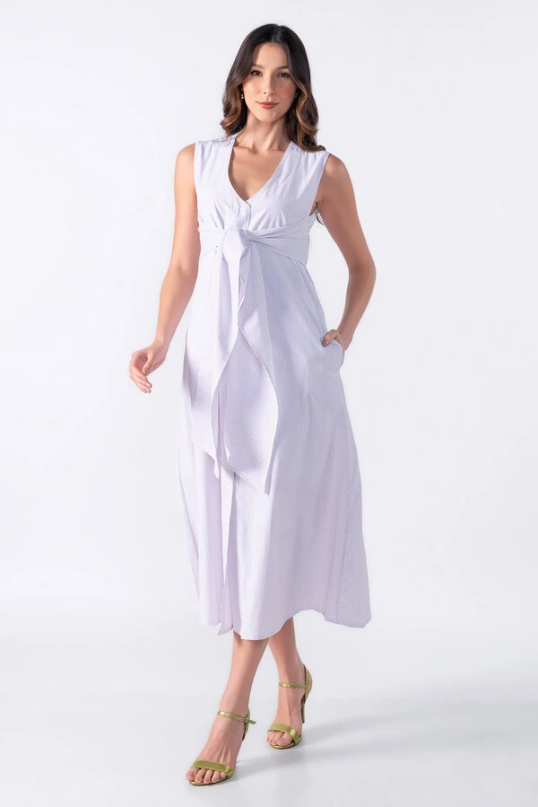 Vestido longo listrado com amarracao