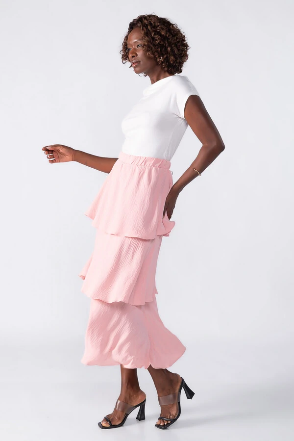 Saia midi com babados