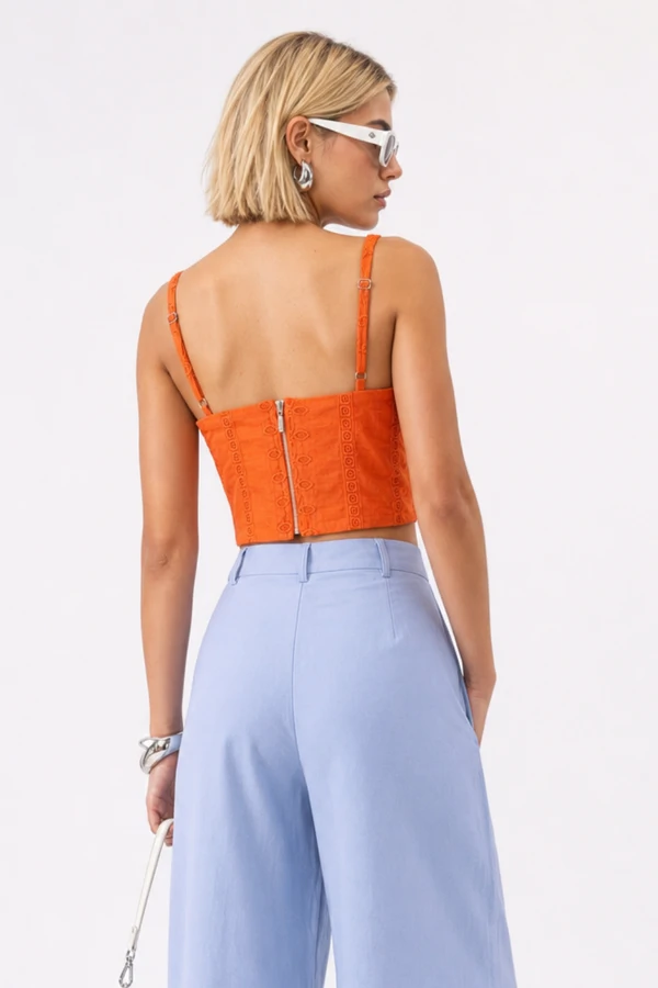 Top cropped em laise