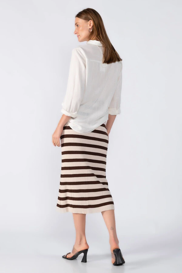 Saia midi tricot listrada