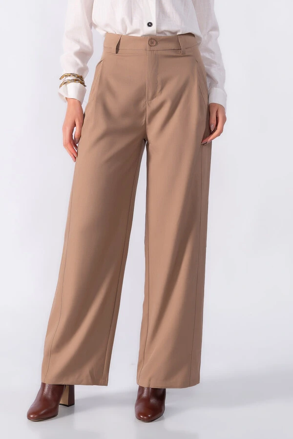 Calca pantalona detalhe costura dupla pregas