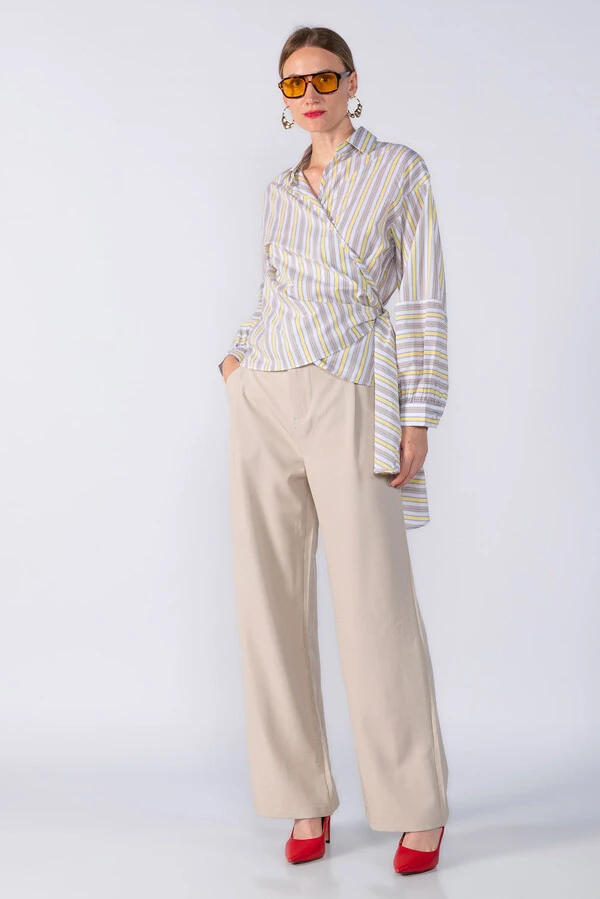 CAMISA LISTRADA AMARRACAO FRONTAL