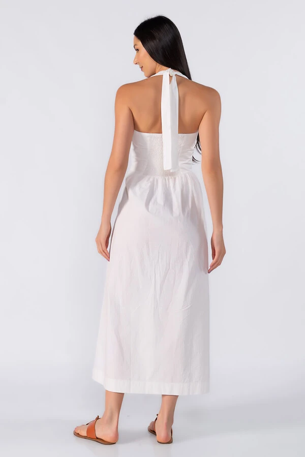 Vestido midi decote reto com amarracao