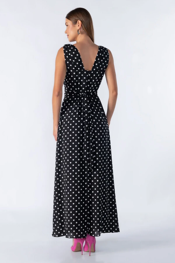 Vestido longo em poa com decote em v