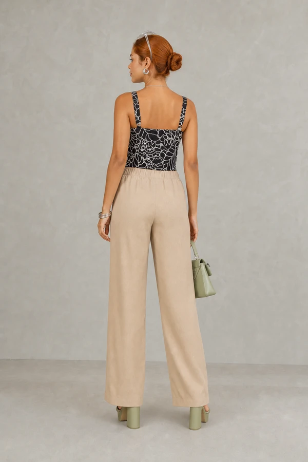 Calça pantalona elástico na cintura